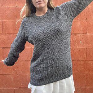 Men’s gray knit sweater